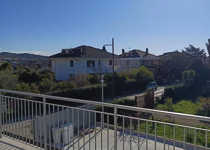 Ranucci بيت ضيافة *